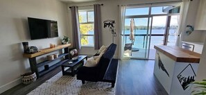Smart TV, fireplace, printers