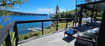 Coastal Shores Oceanside Retreat