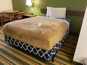 Cortinas blackout, Wi-Fi de cortesia, roupa de cama