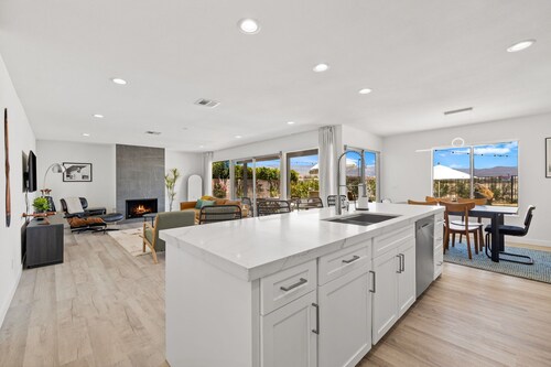 Stunning Desert Getaway w/ Ice Bath & Pool!