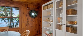 Upper Hay- Sandy beach|Water toys|guest cottage