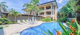 Condo Las Brisas near to Marina Herradura, free Pool and wifi