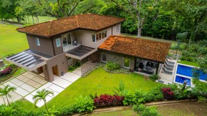 6 bedrooms - - Casa Cenizaro Six Bedroom Private Pool Family (Jacó)