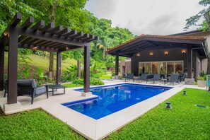 Vila | 6 quartos