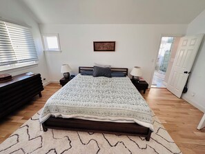 3 soverom, strykejern/-brett, wi-fi og sengetøy