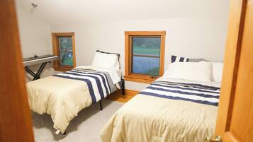 7 habitaciones, tabla de planchar con plancha, cuna de viaje y wifi