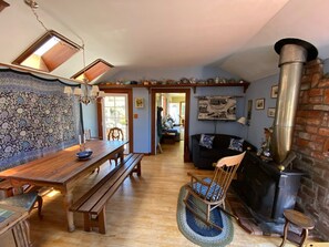Smart TV, fireplace, DVD player, ping pong