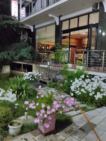 Front of property. Hotel OREKLE