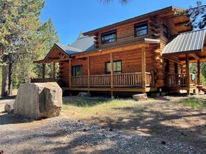 Exterior - Log Cabin in the Pines near Happys Inn MT! (Libby)