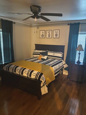 Room - Relax with the family  near  Elvis attractions and near Downtown Memphis (Memphis)