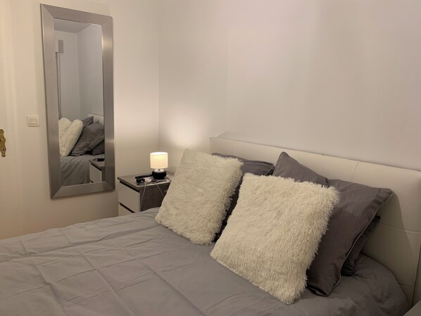 1 多间卧室、办公桌、熨斗/熨衣板、免费 WiFi