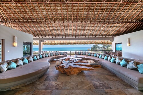 Casa Lia Ocean View Oasis