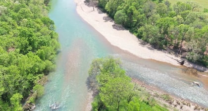 The Bunkhouse on the Caddo River