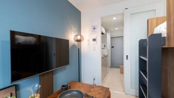 Apartamento design | 1 quarto, escrivaninha, Wi-Fi de cortesia