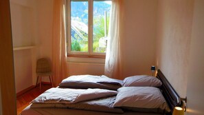 3 chambres, fer et planche à repasser, Wi-Fi gratuit, draps fournis
