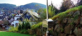 Holiday flat "Villa Fink Obergeschoss" with mountain view, private terrace and wifi.