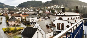 Holiday flat "Villa Fink Obergeschoss" with mountain view, private terrace and wifi.