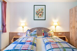 1 sovrum och sängkläder