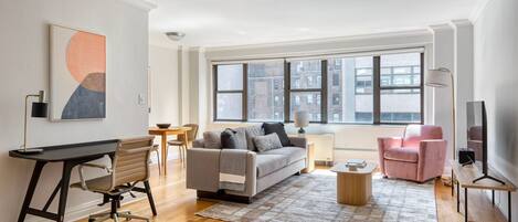 Télévision, chaîne hi-fi