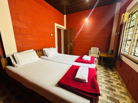 Deluxe Double Room | Free WiFi