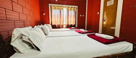Standard Triple Room | Free WiFi