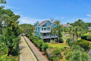 Exterior - Steps to the Beach on Seabrook! Family Favorite w/ Club Access (Seabrook Island)