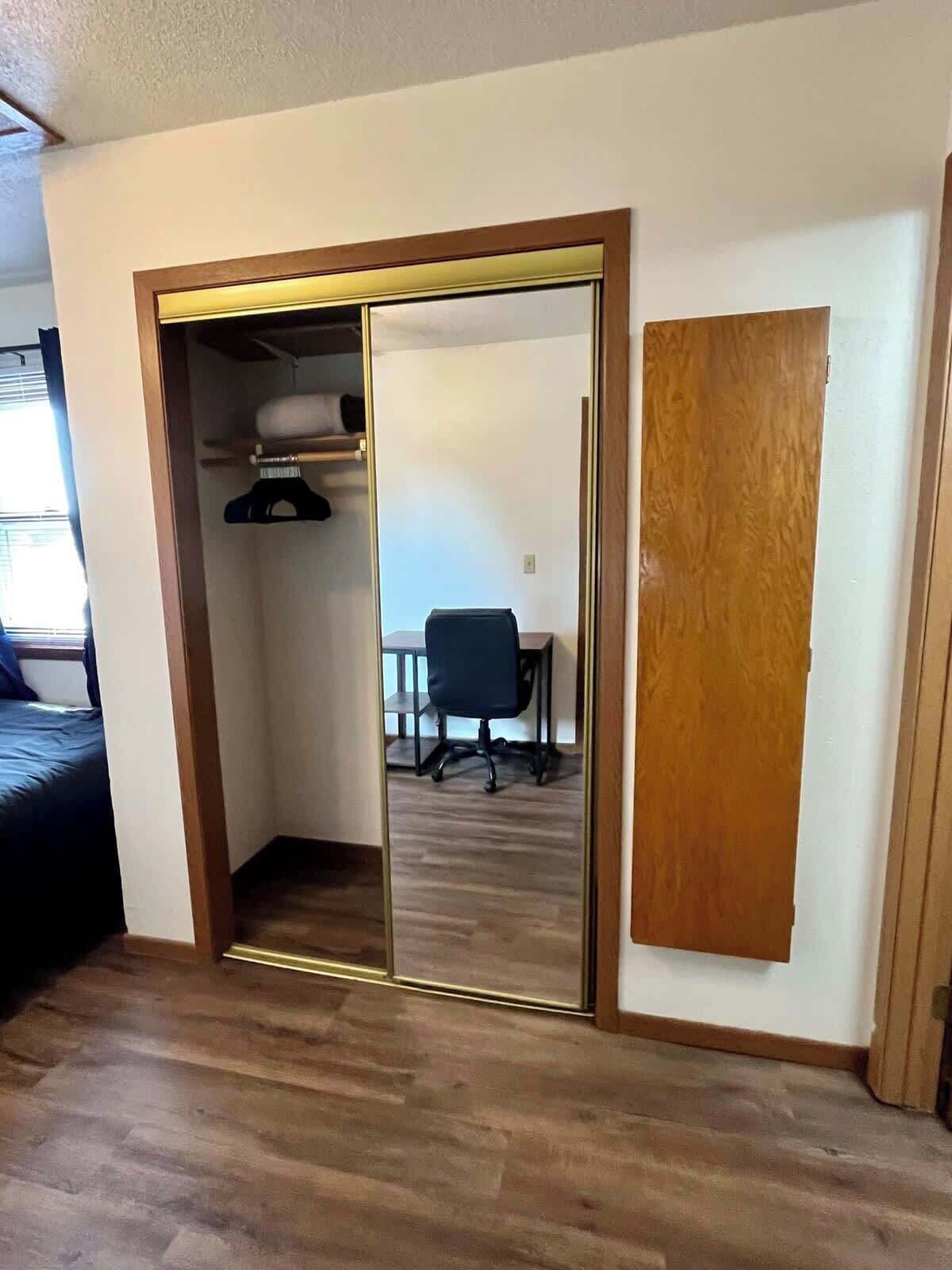 1 bedroom, WiFi, bed sheets