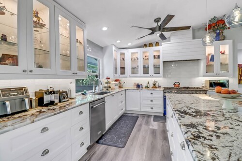 Private, Secluded, Close to Beach! Heated Pool! 2 Living Spaces! Over $125 Free Daily Activities!