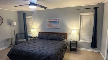 3 soveværelser, skrivebord, strygejern/strygebræt, weekendseng