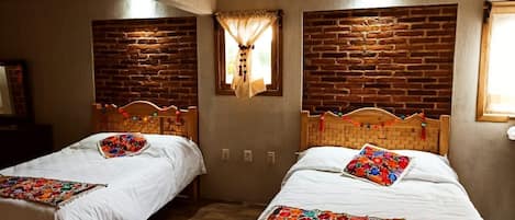 1 habitación, escritorio, wifi gratis y ropa de cama