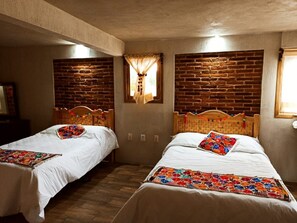 1 bedroom, desk, free WiFi, bed sheets - El Mirador (San Cristóbal de las Casas)