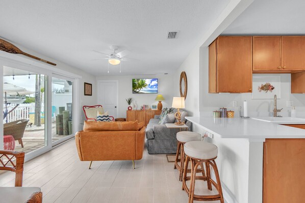 Smart TV, DVD player