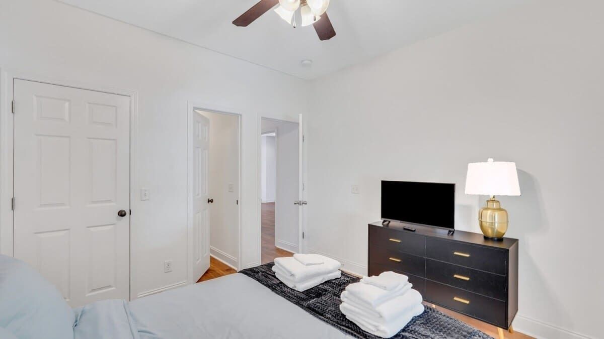 4 間睡房、熨斗/熨衫板、Wi-Fi、床單