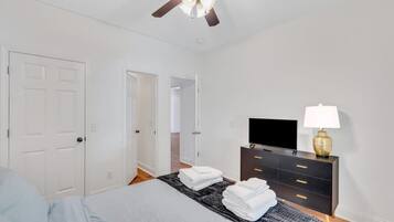 4 間睡房、熨斗/熨衫板、Wi-Fi、床單