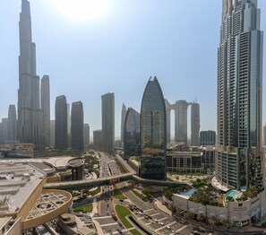 House - Fabulous Studio w Direct Burj Khalifa Views (Dubai)