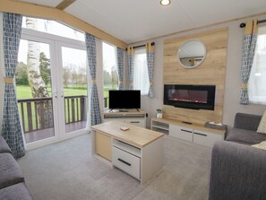 Living area - Heron (Leominster)