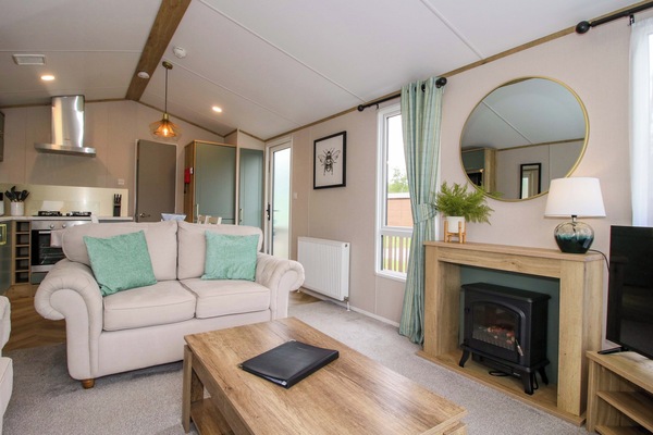 Cottage | Living area | Fireplace