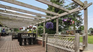 Cottage | Outdoor dining - Stables Cottage (Leominster)