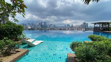 City Studio | Pool