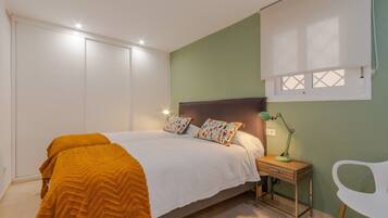 2 sovrum, strykjÀrn/strykbrÀda, gratis wi-fi och sÀngklÀder