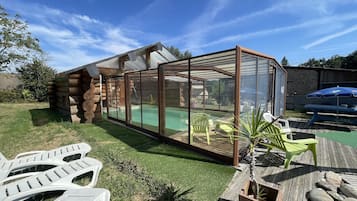 Piscine couverte, piscine chauffée