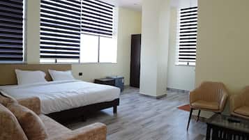 1 bedroom, desk, free WiFi