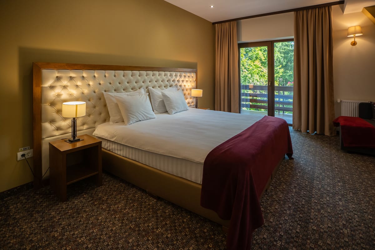 Premium Double Room | Meja, ruang kerja komputer riba, kalis bunyi, Wi-fi percuma 