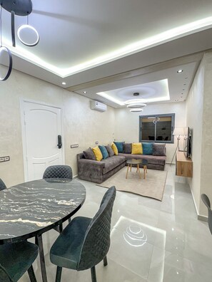 Smart TV - El-wifaq - Appartement Standing (Agadir)