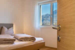 2 slaapkamers, een strijkplank/strijkijzer, gratis wifi, beddengoed