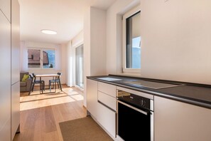 Fridge, oven, stovetop, dishwasher - Apartment "Karin - Golden" with Shared Terrace & Wi-Fi (Termeno)