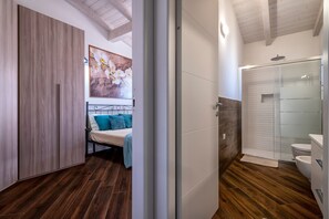 淋浴設備、風筒、提供毛巾