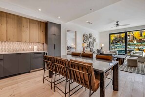 Interior - Electric Pass Lodge 203 (Snowmass)