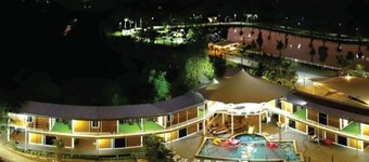 Hi Creek Resort