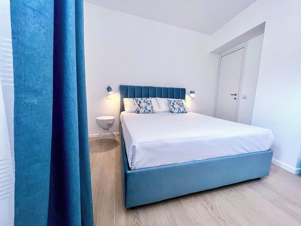 2 slaapkamers, een strijkplank/strijkijzer, wifi, beddengoed